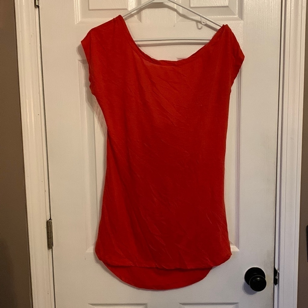 Women’s unbranded Small Red tunic